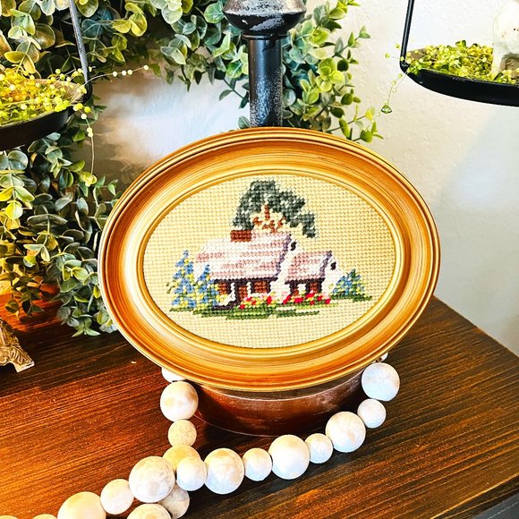 Vintage Other - ❌SOLD❌VTG 1970's needlepoint picture of a house and garden